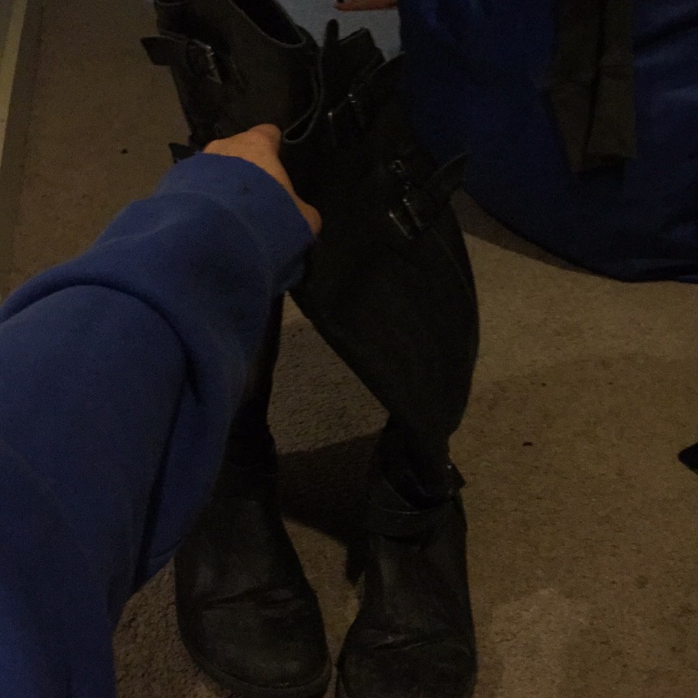 Guess boots black size 8M